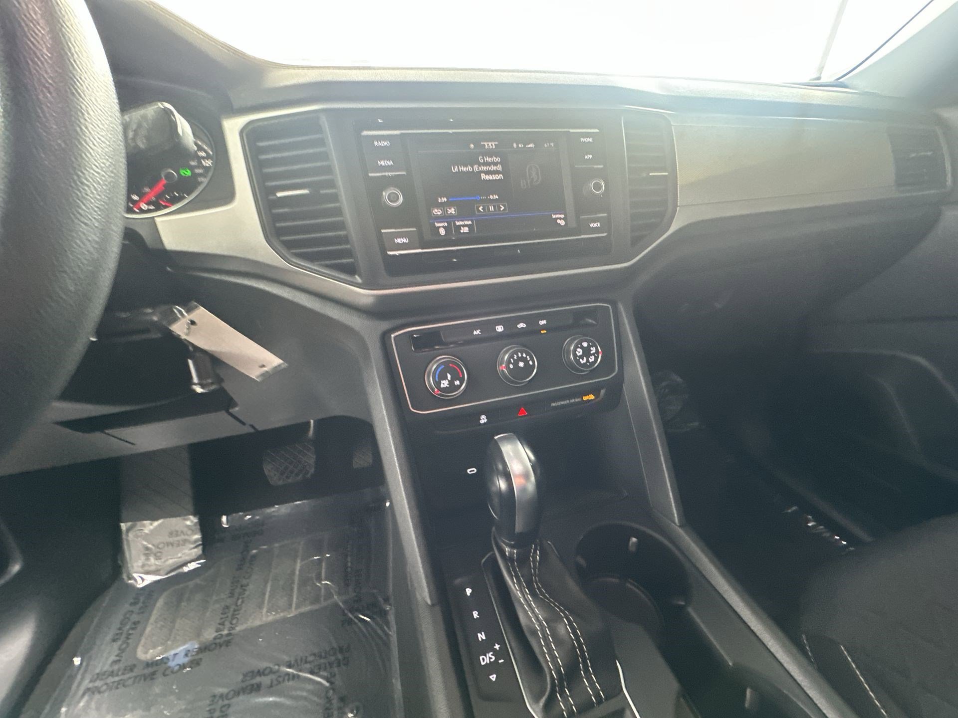 Used 2021 Volkswagen Atlas Cross Sport S image 24