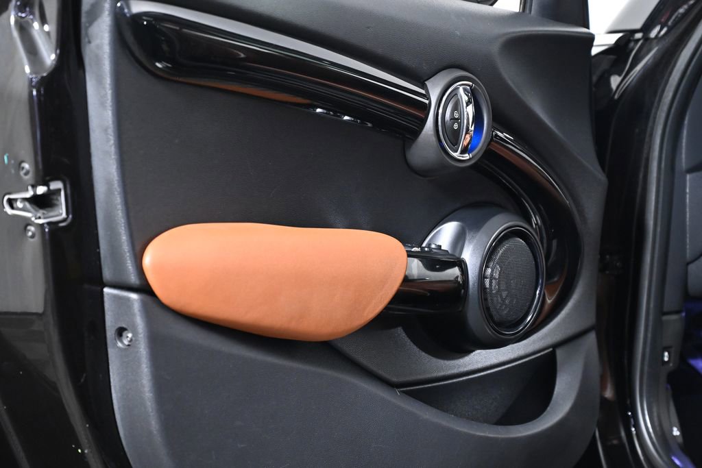 Used 2021 MINI Cooper S FWD image 35