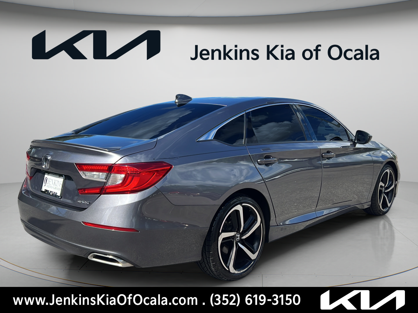 Used 2019 Honda Accord Sport image 3