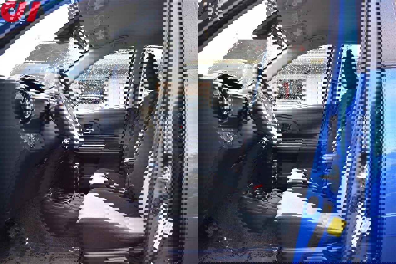 Used 2017 Toyota Prius C One image 10