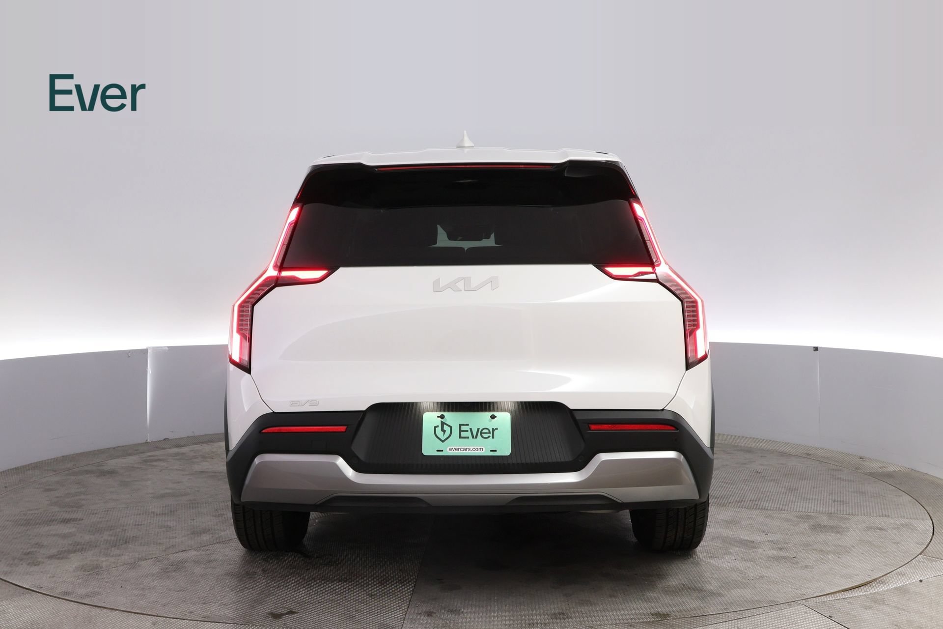 Used 2024 Kia EV9 Light Long Range RWD image 15