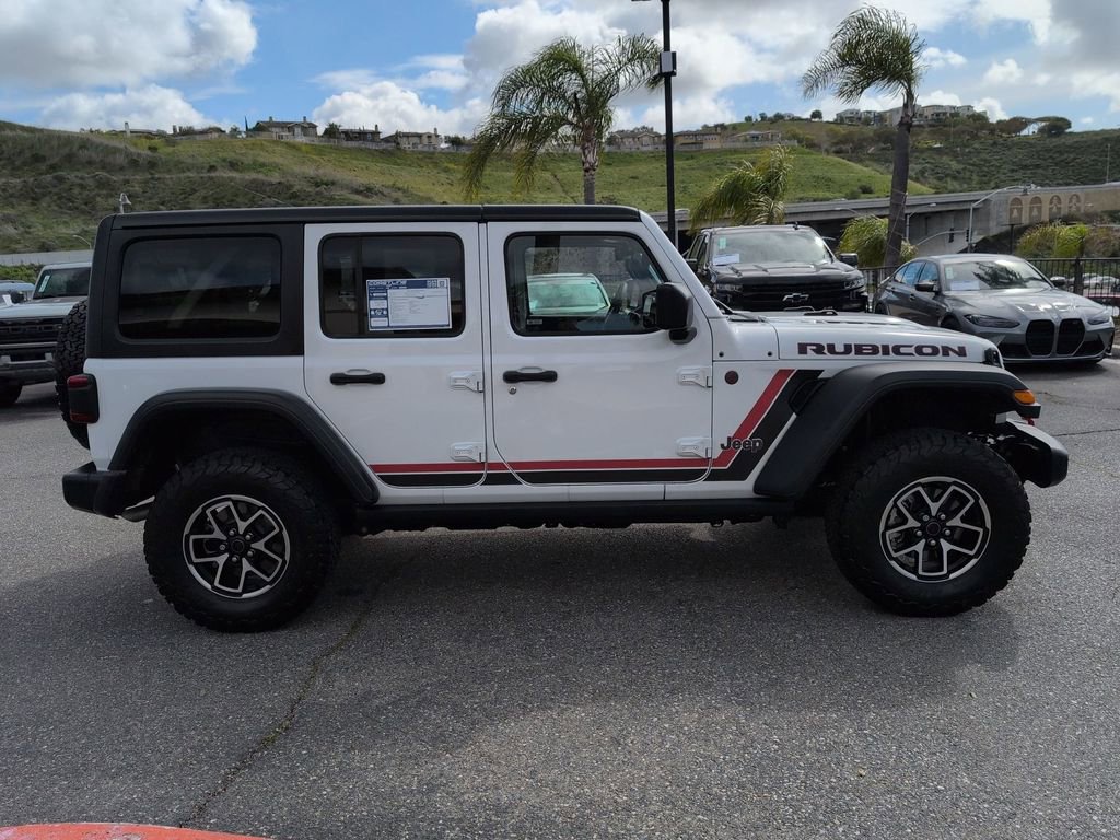 Certified 2024 Jeep Wrangler Unlimited Rubicon w/ Technology Group image 4