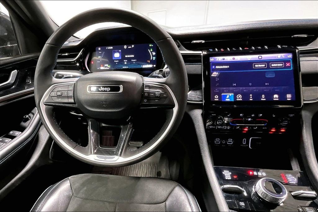 Used 2024 Jeep Grand Cherokee Trailhawk image 7