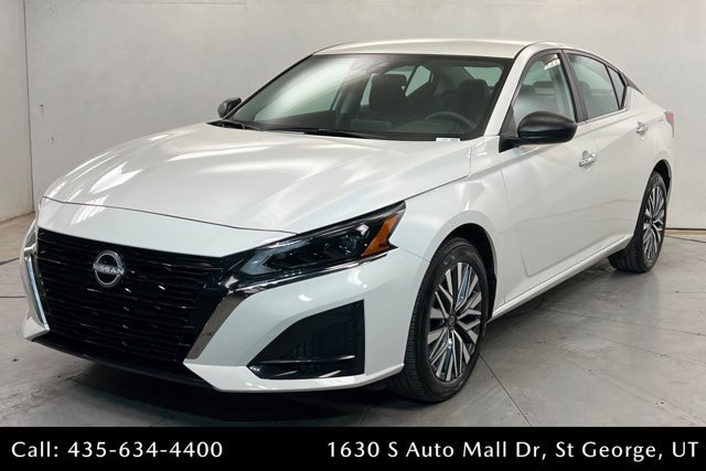 Used 2025 Nissan Altima 2.5 SV AWD/4WD image 1