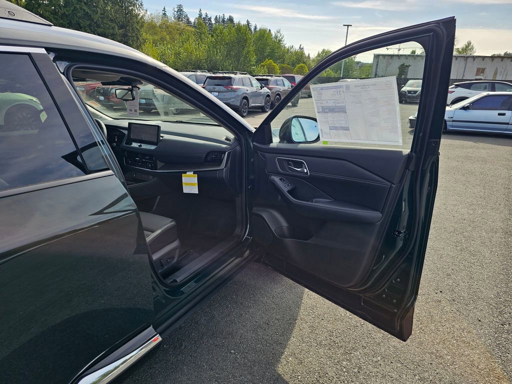 New 2026 Nissan Rogue Platinum AWD/4WD image 26