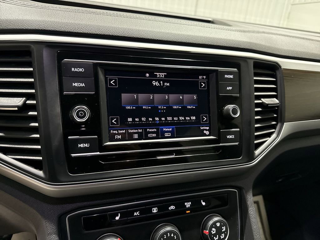Used 2023 Volkswagen Atlas SE FWD image 13