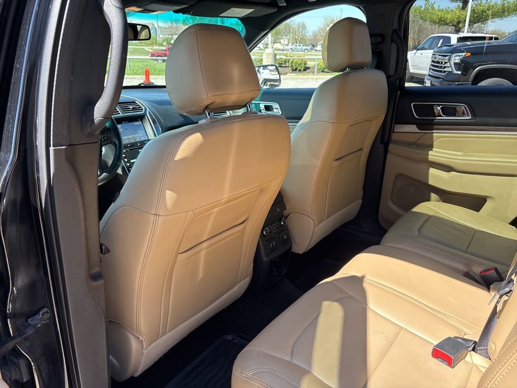 Used 2017 Ford Explorer Limited image 39