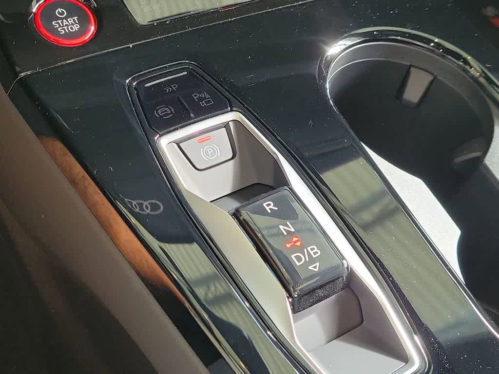 New 2027 Audi SQ6 e-tron Premium Plus AWD/4WD image 17