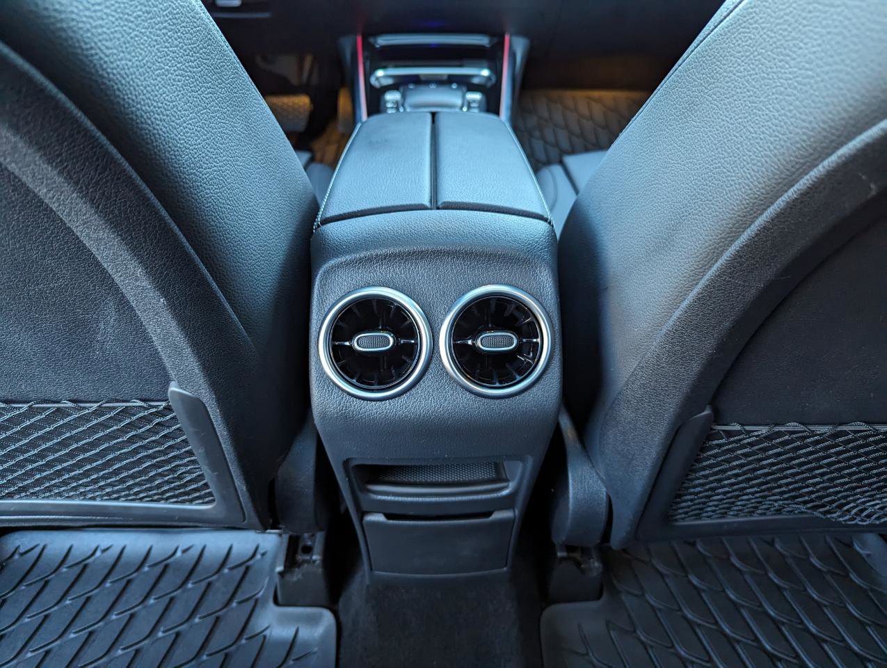 Used 2023 Mercedes-Benz GLB 250 GLB 250 4MATIC SUV image 40