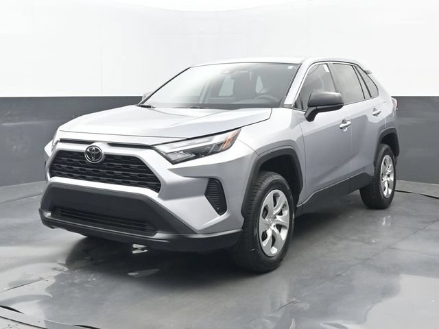 Used 2023 Toyota RAV4 LE FWD image 21