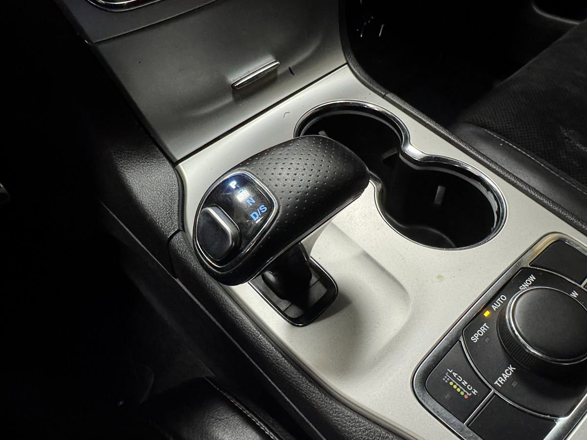 Used 2014 Jeep Grand Cherokee SRT AWD/4WD image 34
