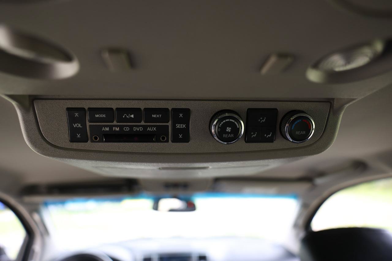 Used 2010 Nissan Armada Titanium RWD image 23