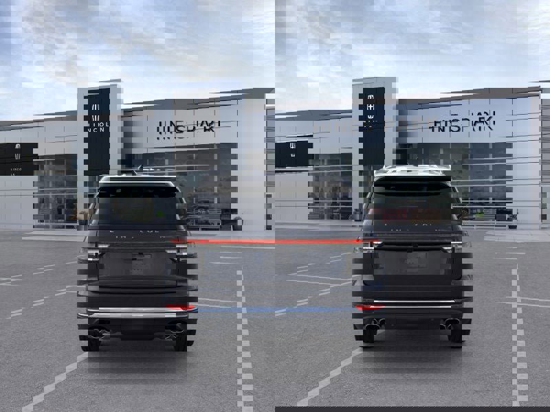 New 2026 Lincoln Aviator AWD image 5