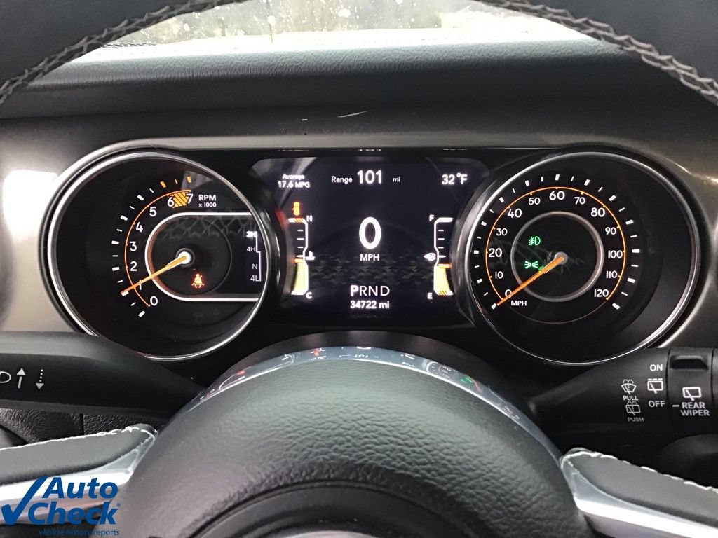 Used 2023 Jeep Wrangler Unlimited Sahara w/ Cold Weather Group AWD/4WD image 30