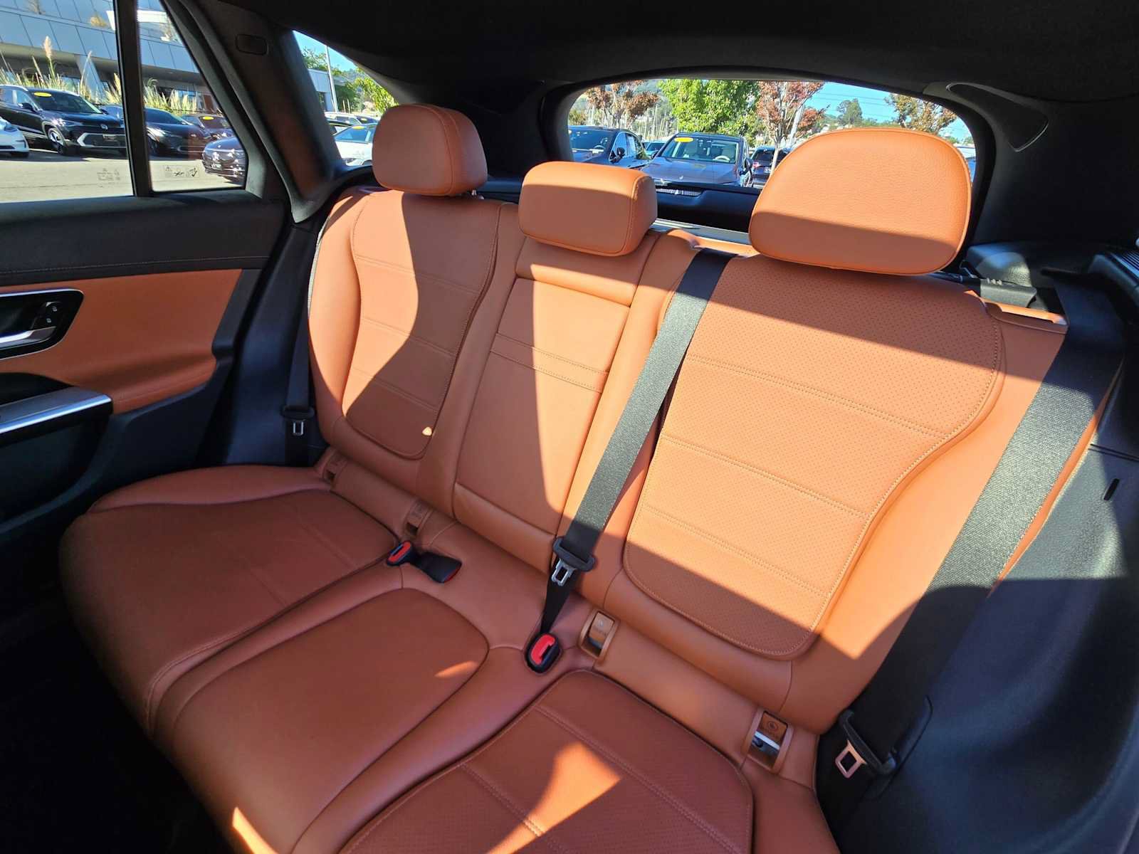 Used 2023 Mercedes-Benz GLC 300 4MATIC image 17