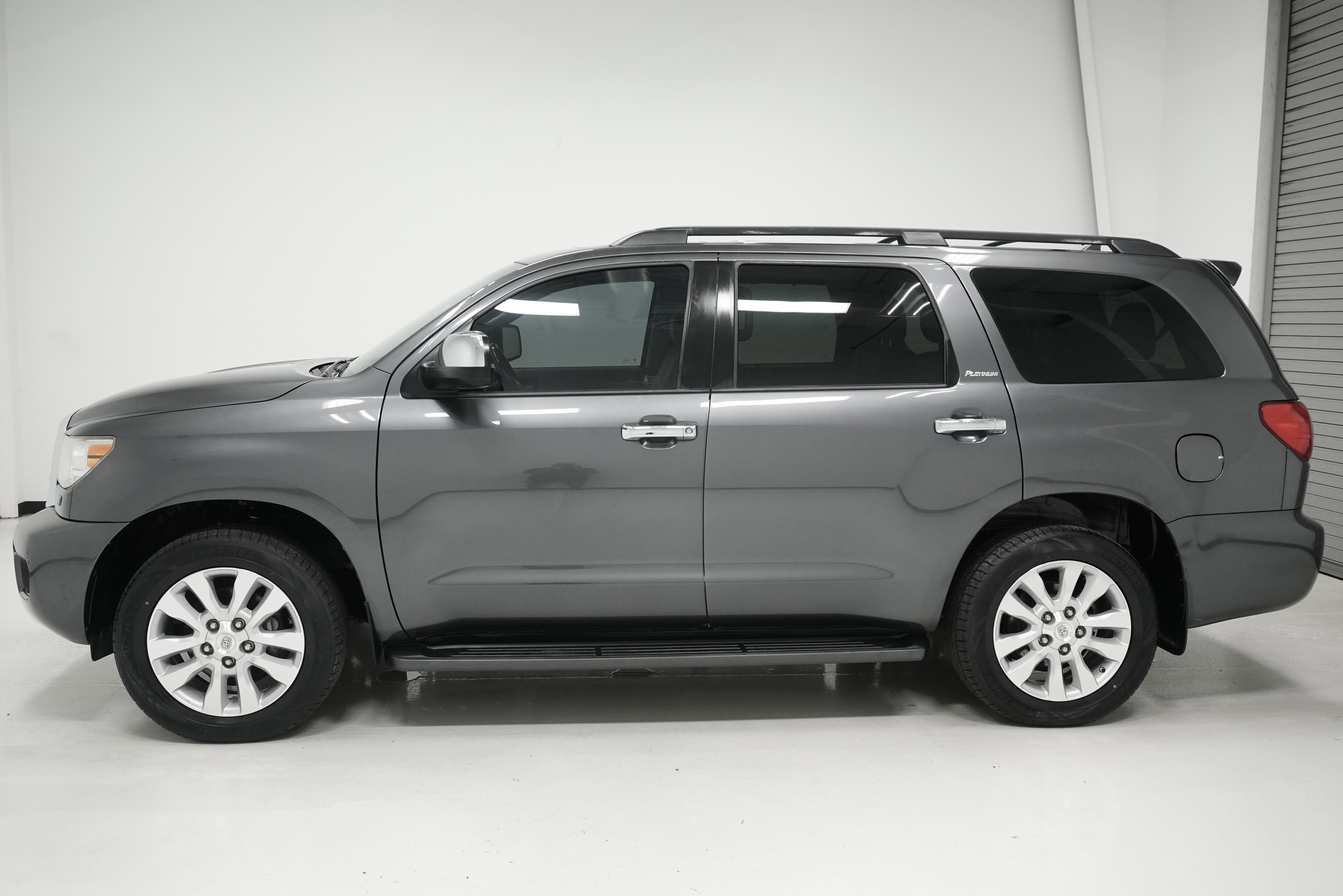 Used 2015 Toyota Sequoia Platinum image 6