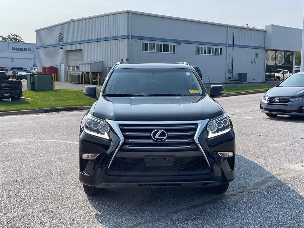 Used 2018 Lexus GX 460 w/ Preferred Accessory Package AWD/4WD image 2