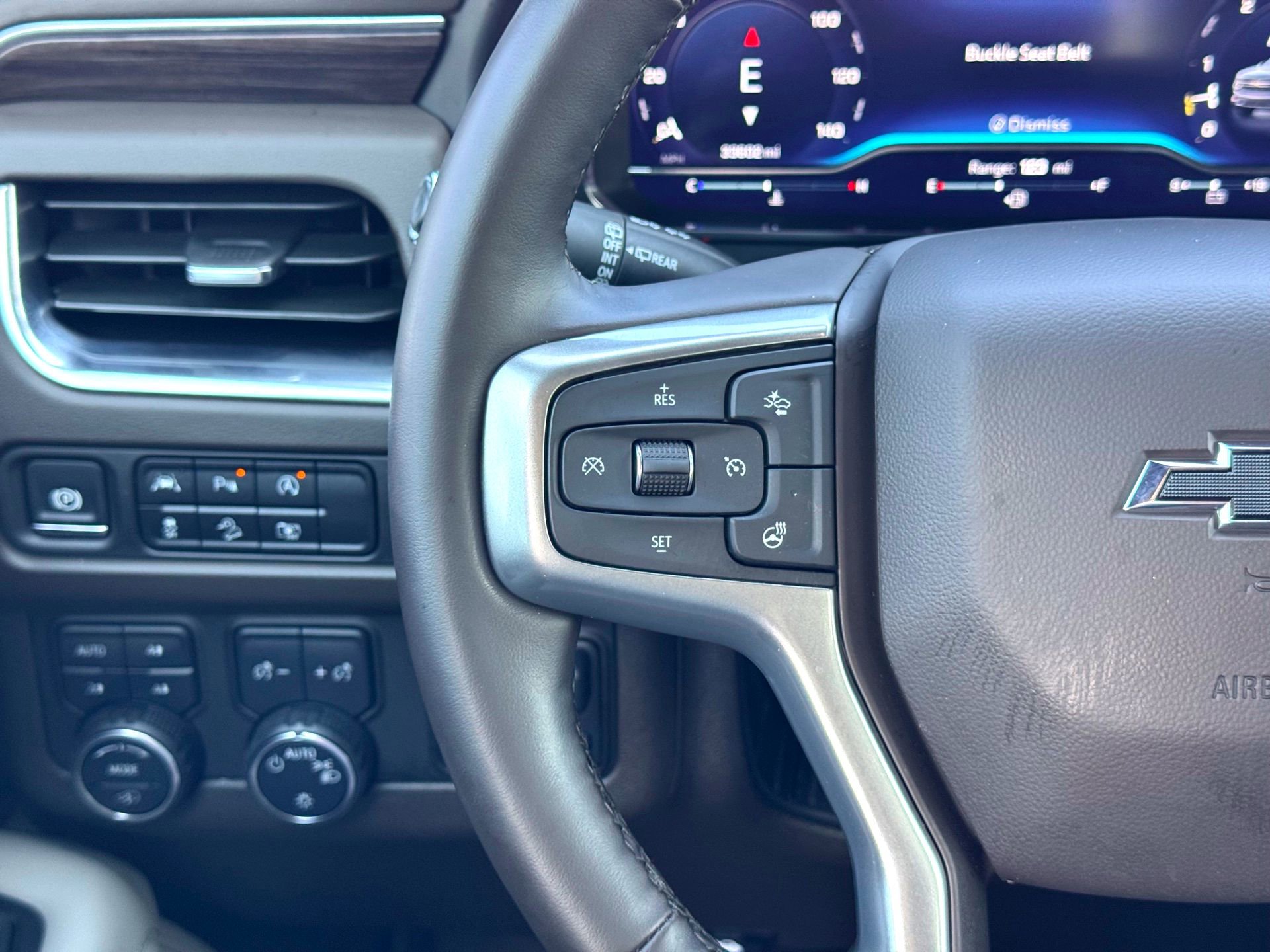 Used 2024 Chevrolet Tahoe Z71 w/ Off-Road Capability Package AWD/4WD image 25