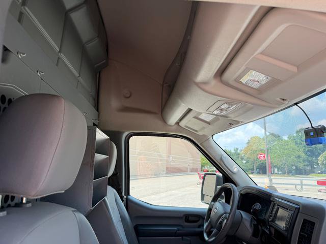 Used 2016 Nissan NV 2500 SV w/ Technology Package RWD image 12