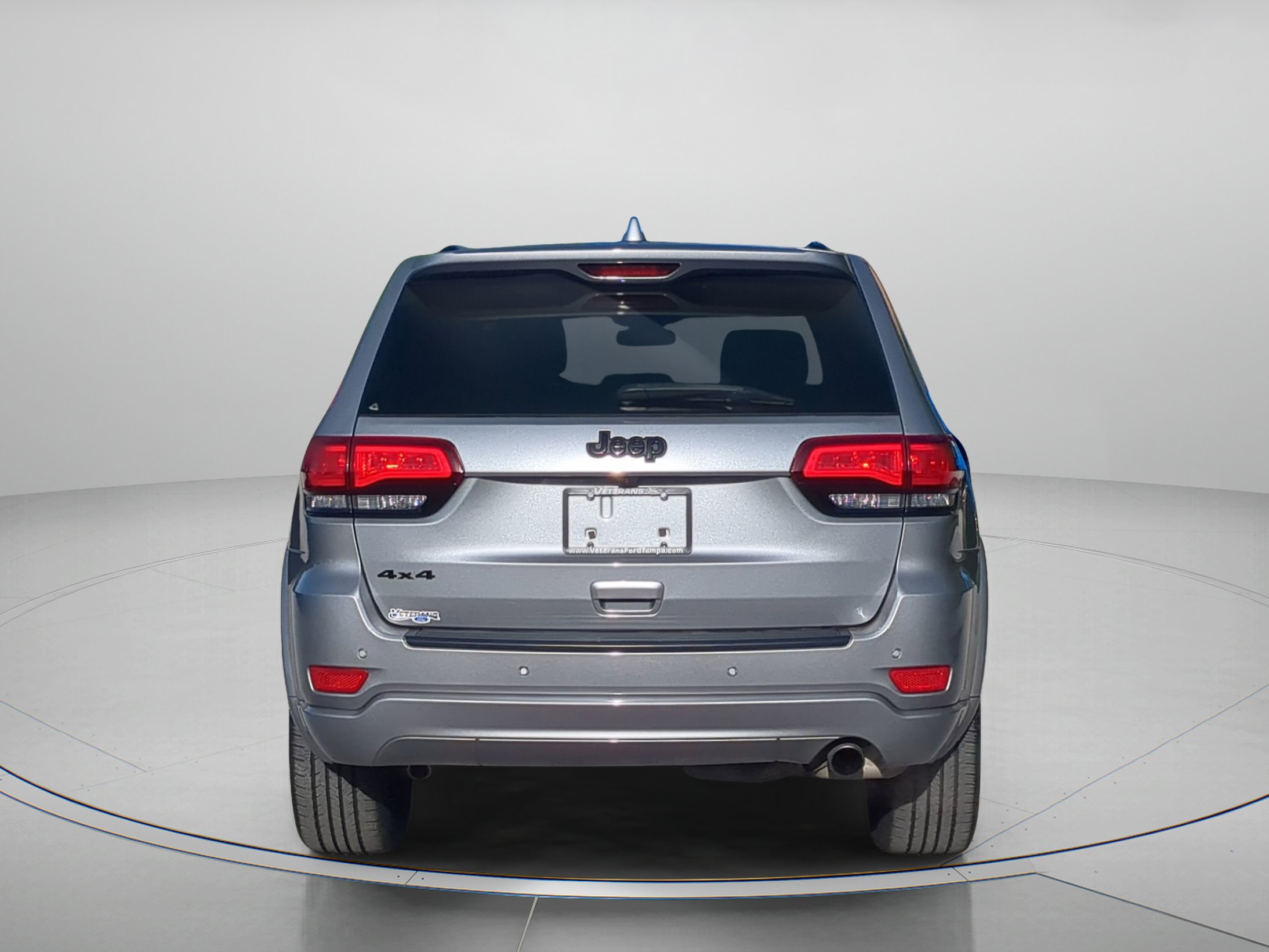 Used 2021 Jeep Grand Cherokee Laredo X image 40