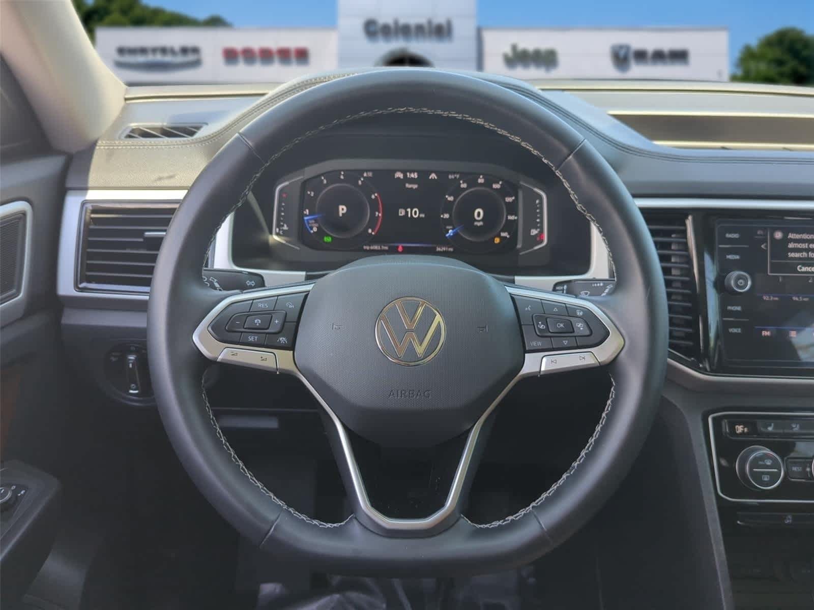 Used 2022 Volkswagen Atlas SEL AWD/4WD image 16