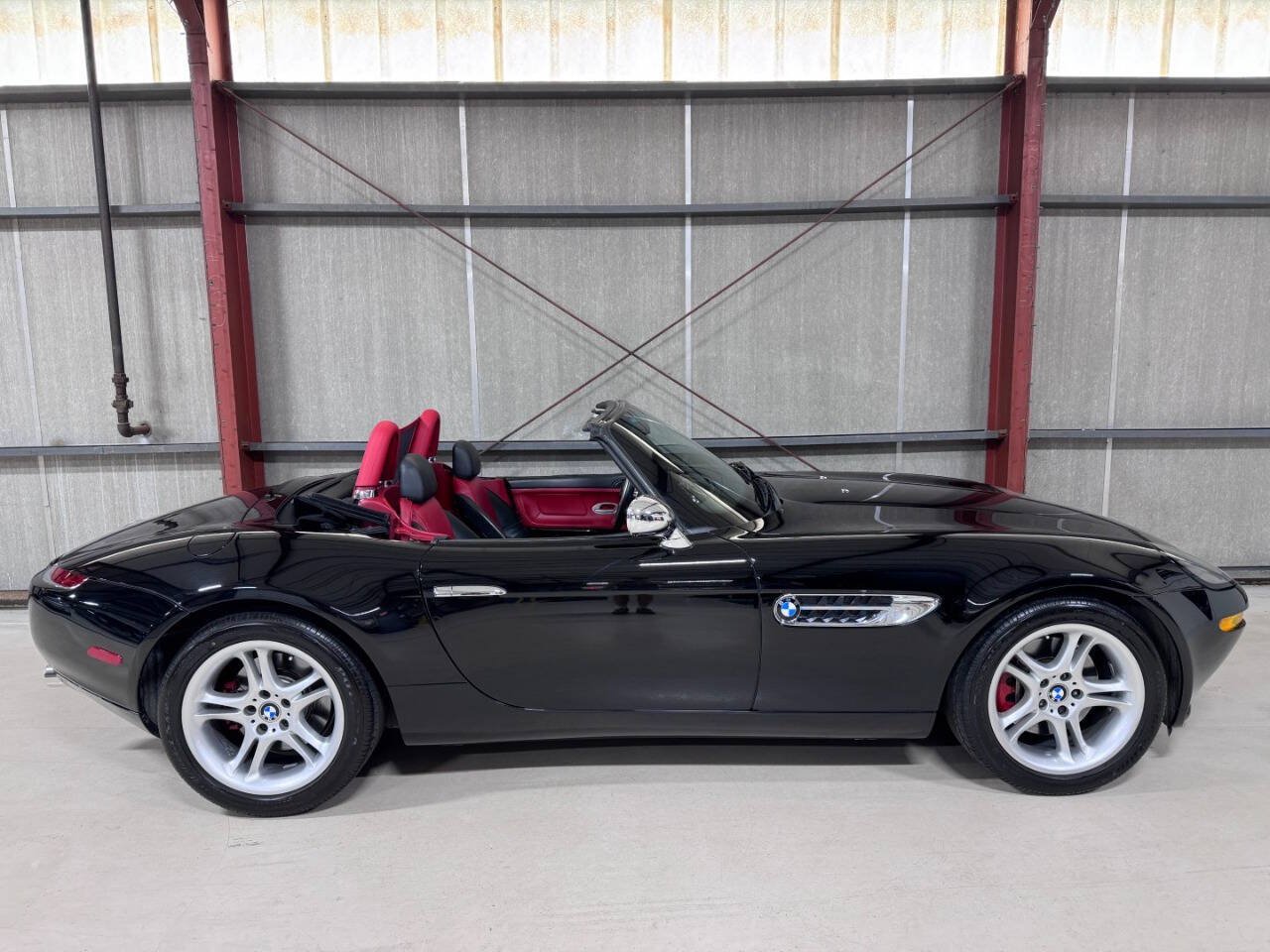 Used 2002 BMW Z8 RWD image 38
