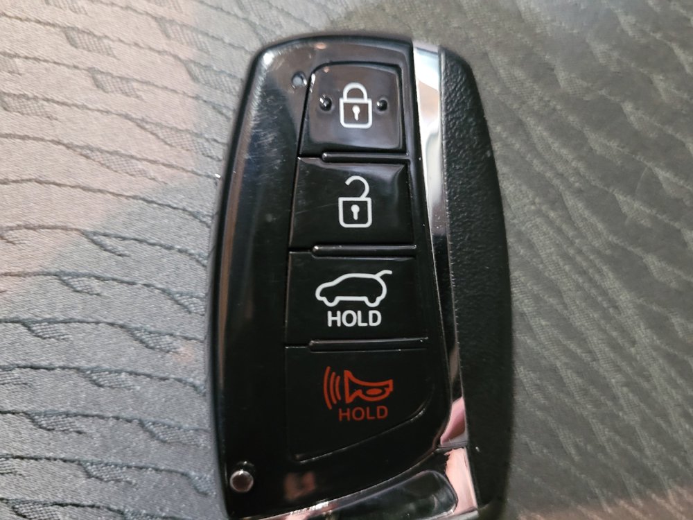 Used 2018 Hyundai Santa Fe Sport w/ 2.4L Value Package 02 FWD image 32