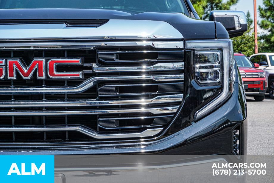 Used 2025 GMC Sierra 1500 SLT AWD/4WD image 11