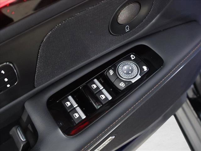 Used 2024 Lincoln Nautilus Reserve w/ Equipment Group 202A image 13