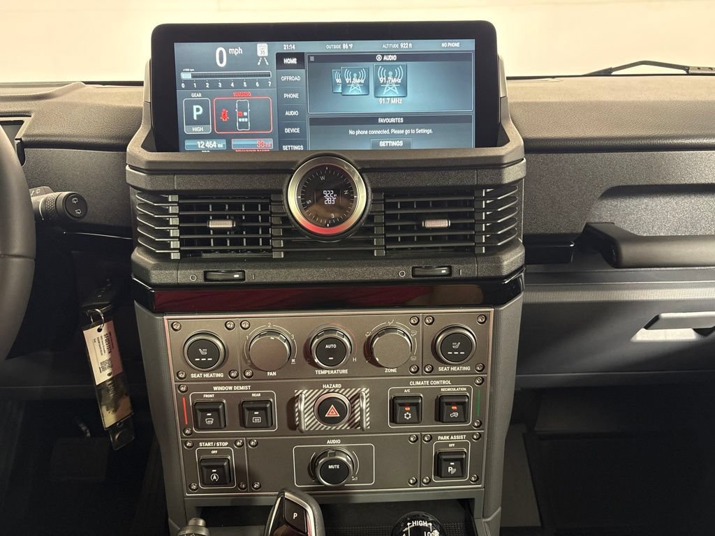 Used 2025 INEOS Grenadier Station Wagon AWD/4WD image 12