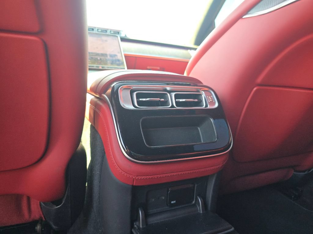 Used 2022 Mercedes-Benz S 580 4MATIC Sedan image 26