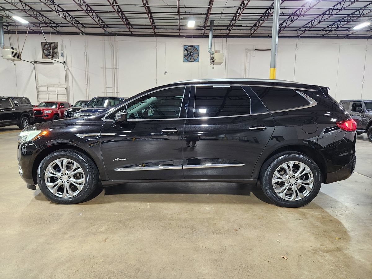 Used 2019 Buick Enclave Avenir w/ Avenir Technology Package FWD image 7