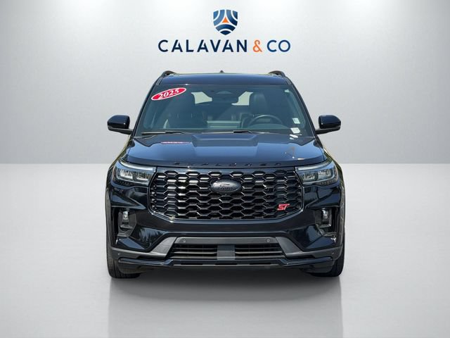 Used 2025 Ford Explorer ST AWD/4WD image 4