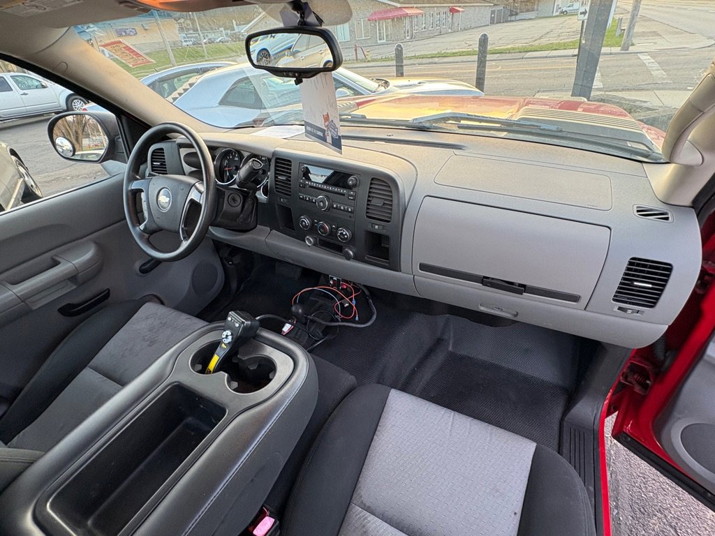 Used 2008 Chevrolet Silverado 2500 W/T w/ Snow Plow Prep Package image 15