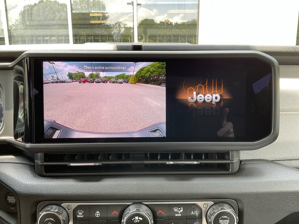 New 2025 Jeep Gladiator Sport AWD/4WD image 22
