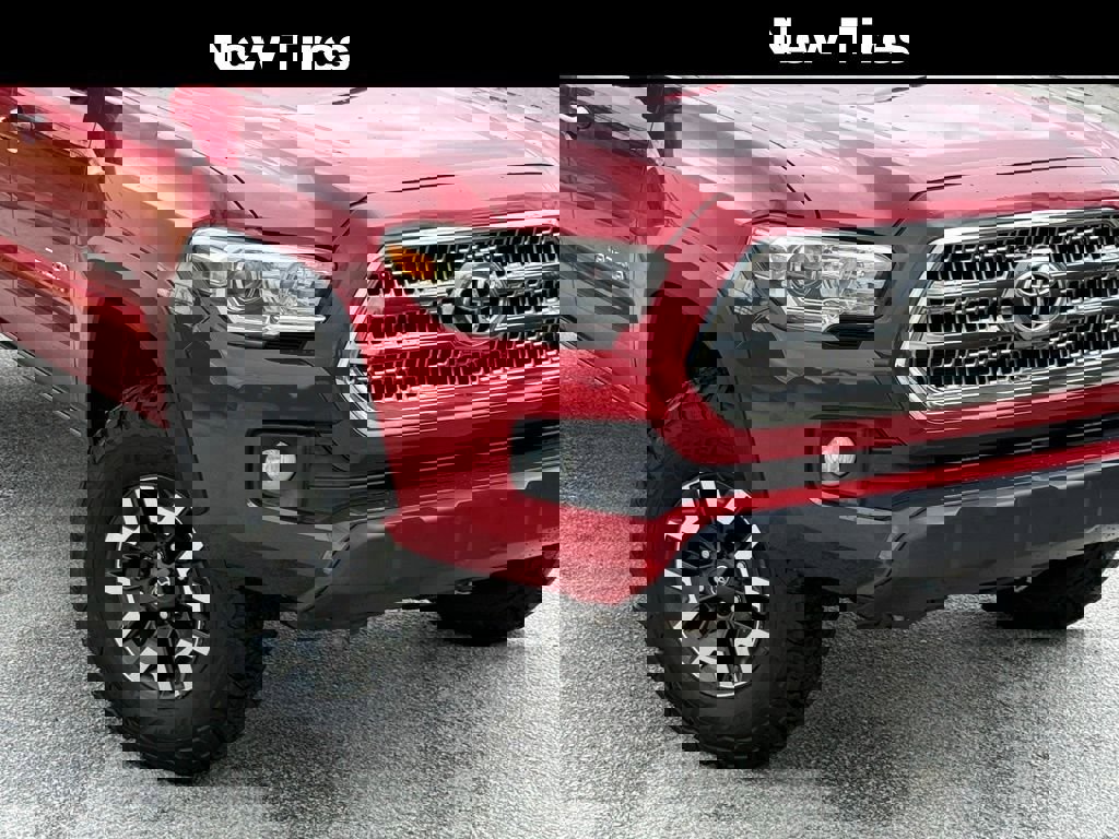 Used 2017 Toyota Tacoma TRD Off-Road w/ Tow Package (A/T) image 5