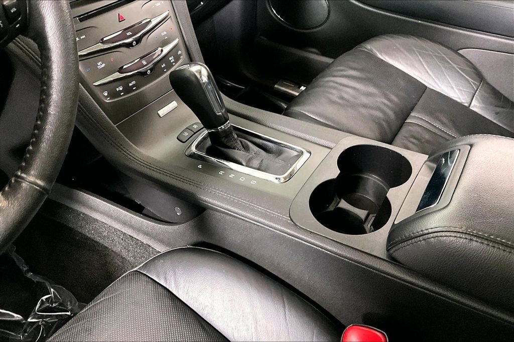 Used 2019 Lincoln MKT AWD image 17