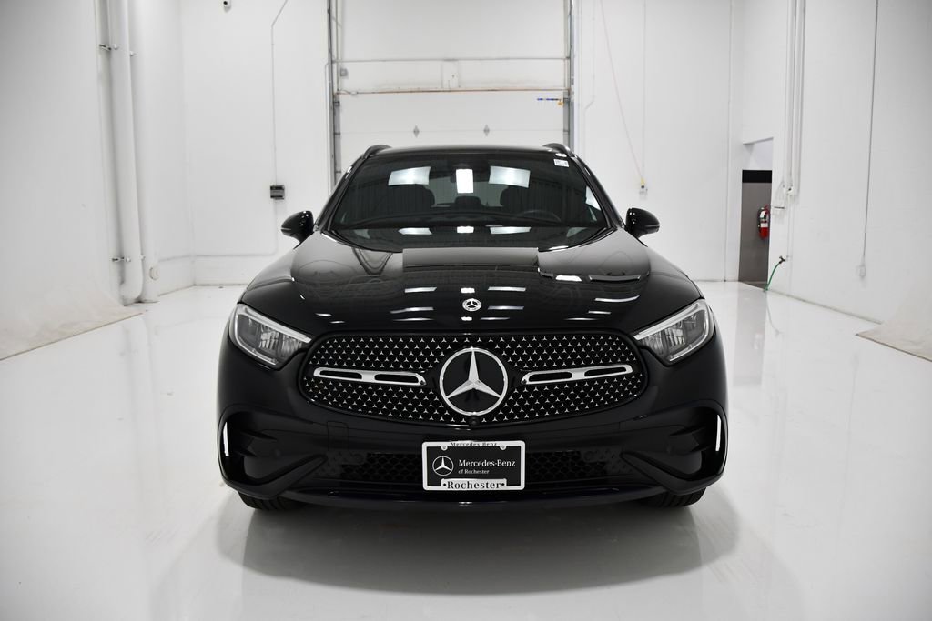 Certified 2025 Mercedes-Benz GLC 300 4MATIC image 2