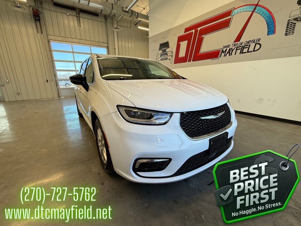 Used 2024 Chrysler Pacifica Touring-L
