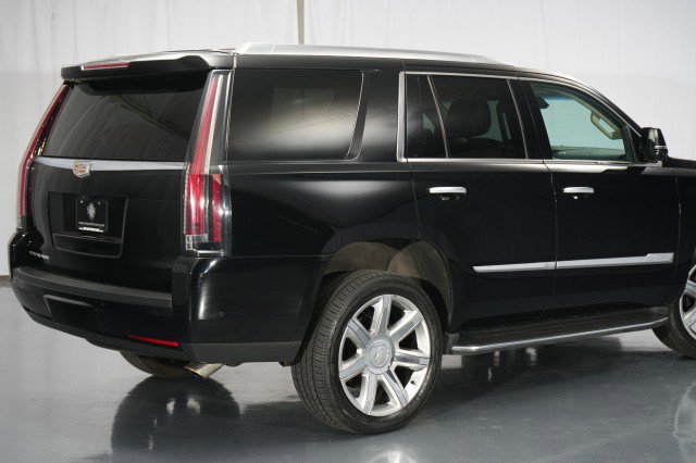 Used 2020 Cadillac Escalade Luxury image 19