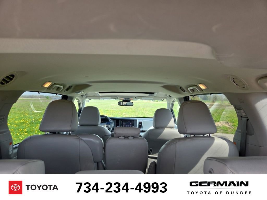 Used 2020 Toyota Sienna XLE FWD image 22