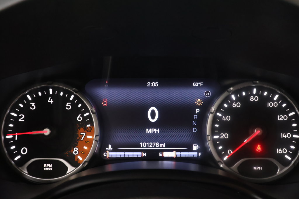 Used 2015 Jeep Renegade Trailhawk AWD/4WD image 13