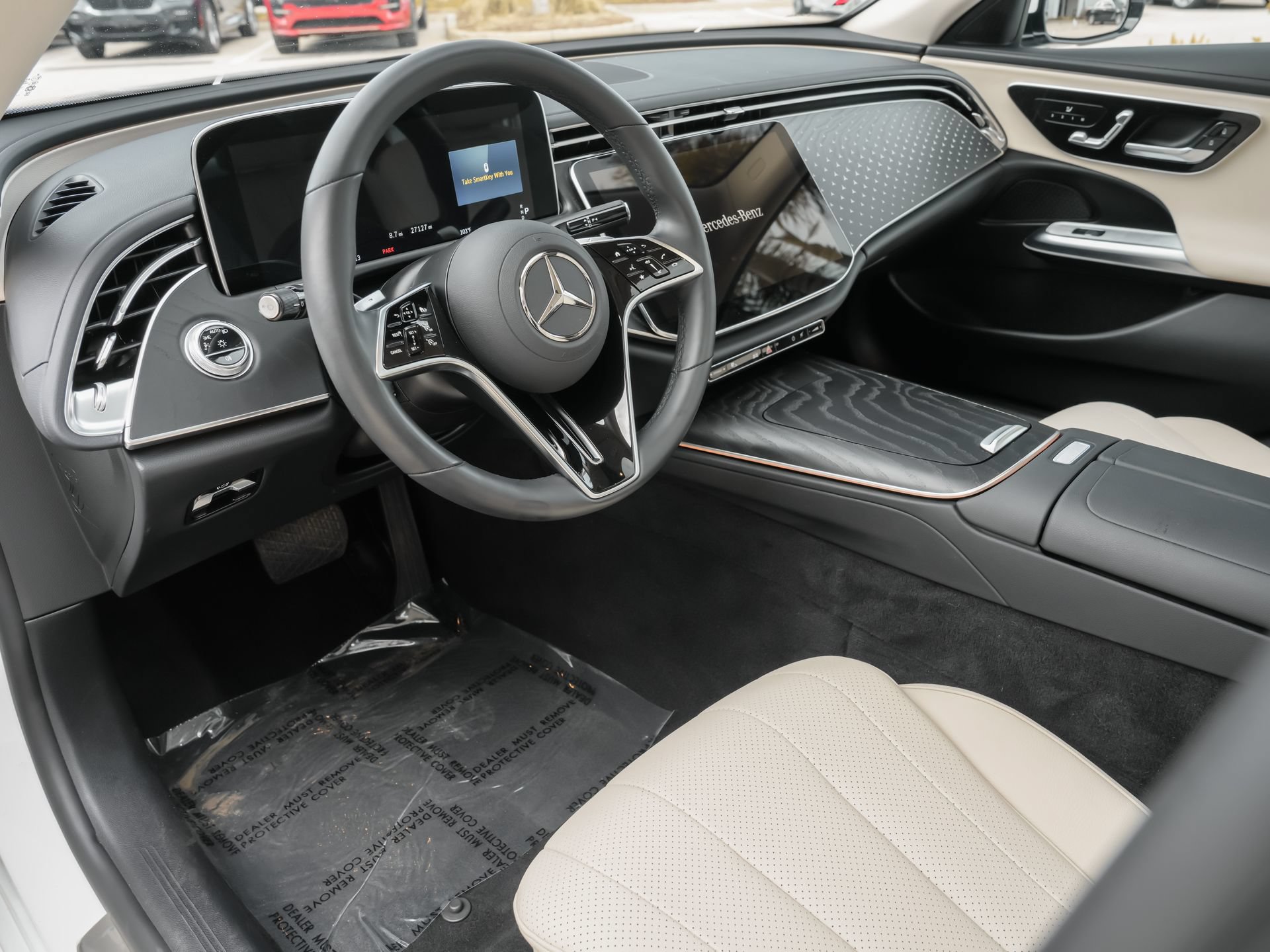 Used 2024 Mercedes-Benz E 350 4MATIC Sedan image 6