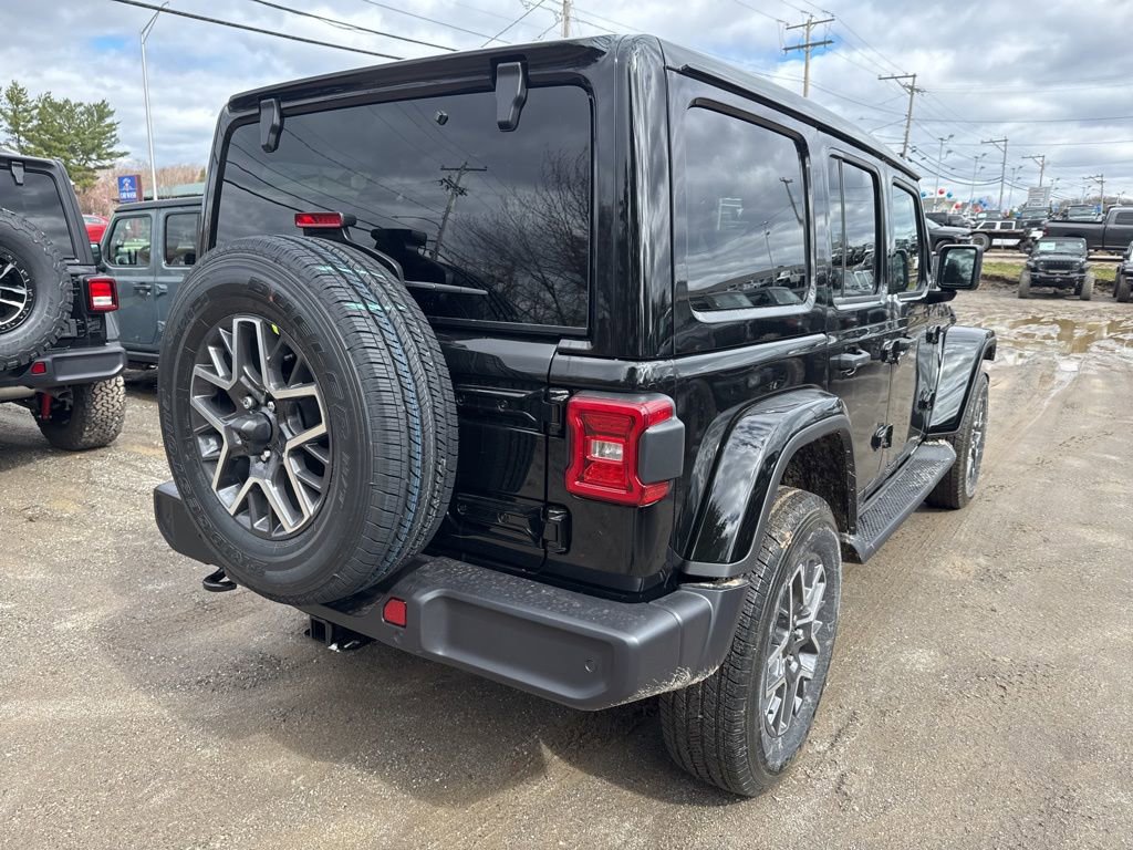 New 2026 Jeep Wrangler Sahara image 5