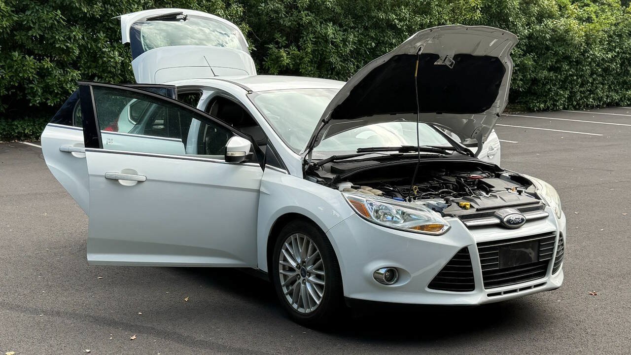 Used 2012 Ford Focus SEL FWD image 9