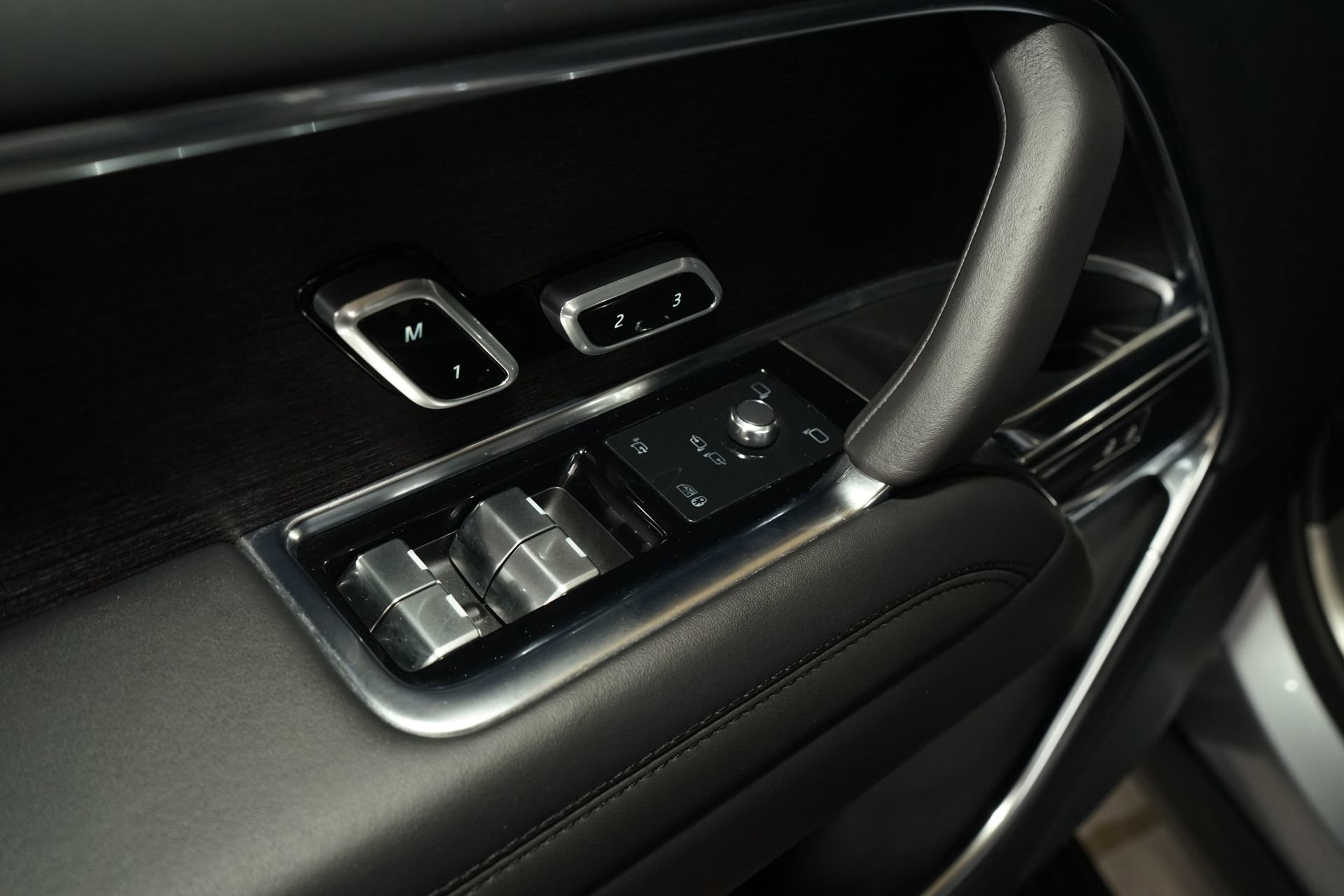 Used 2023 Land Rover Range Rover SE AWD/4WD image 30