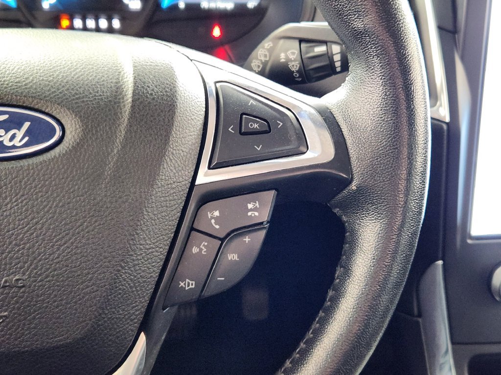 Used 2022 Ford Edge Titanium w/ Equipment Group 301A AWD/4WD image 19