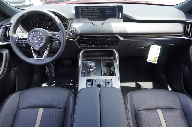 New 2025 MAZDA CX-70 Plug-In Hybrid w/ Premium Plus image 2