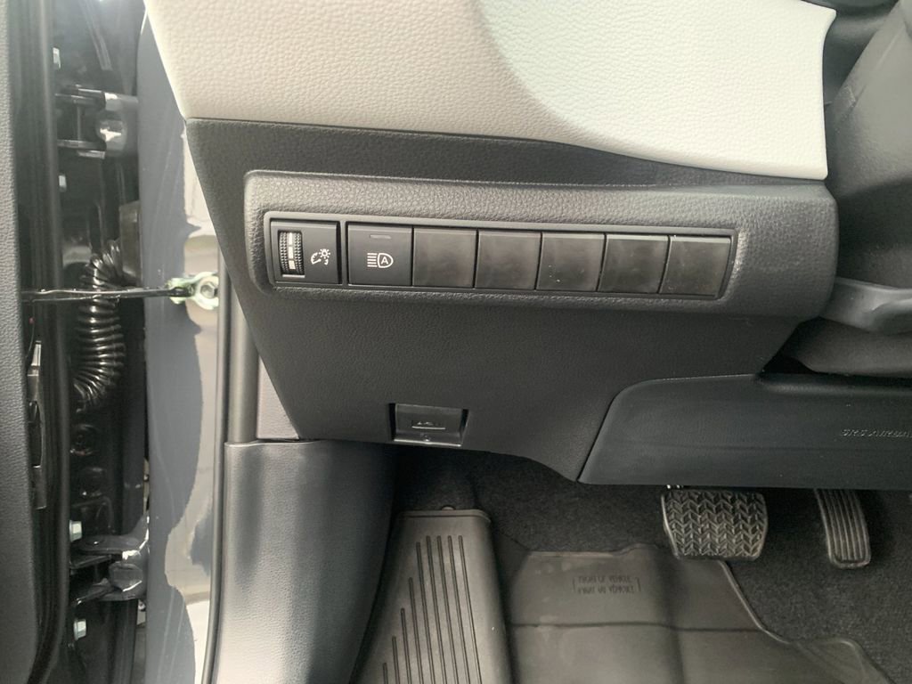 New 2026 Toyota Corolla SE image 30