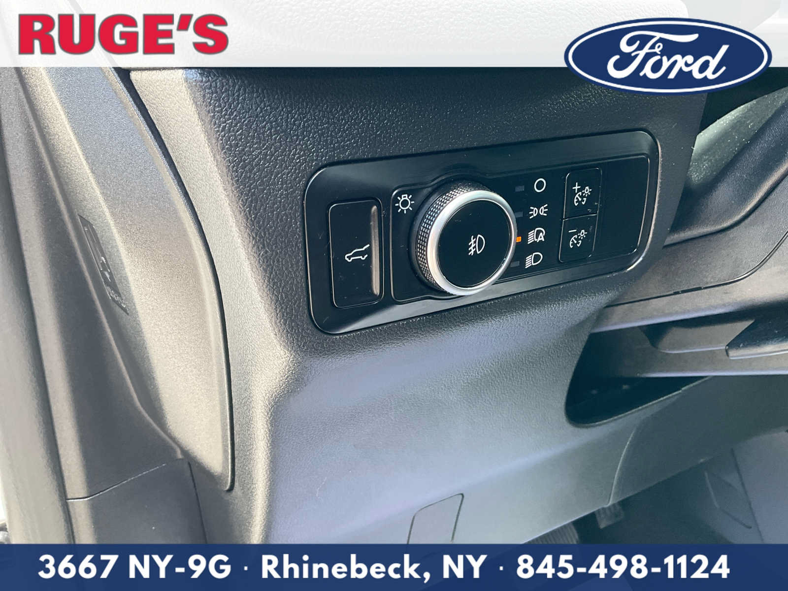 Certified 2023 Ford Escape Platinum w/ Premium Technology Package AWD/4WD image 17